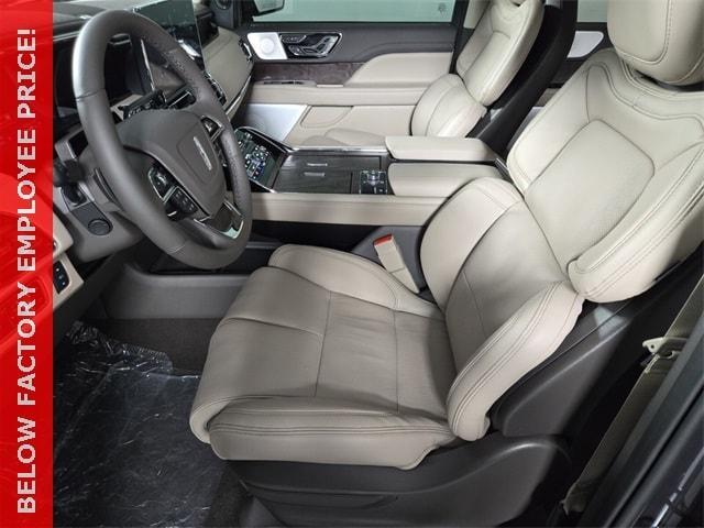 new 2024 Lincoln Navigator L car, priced at $91,391