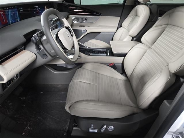 new 2025 Lincoln Nautilus car, priced at $71,156