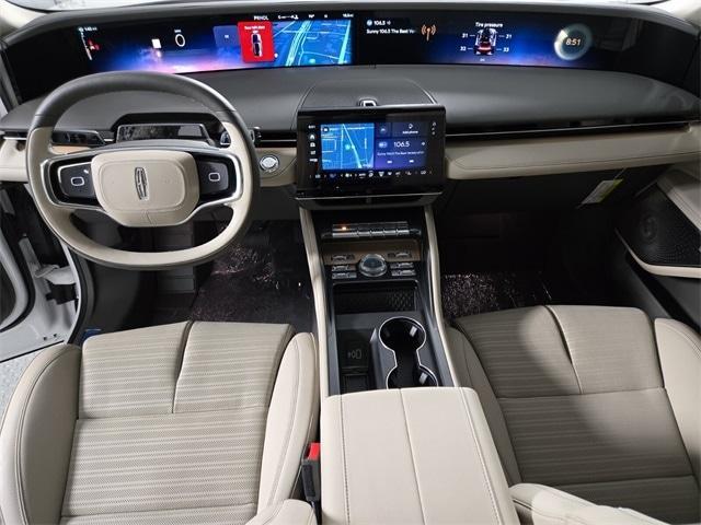 new 2025 Lincoln Nautilus car, priced at $71,156