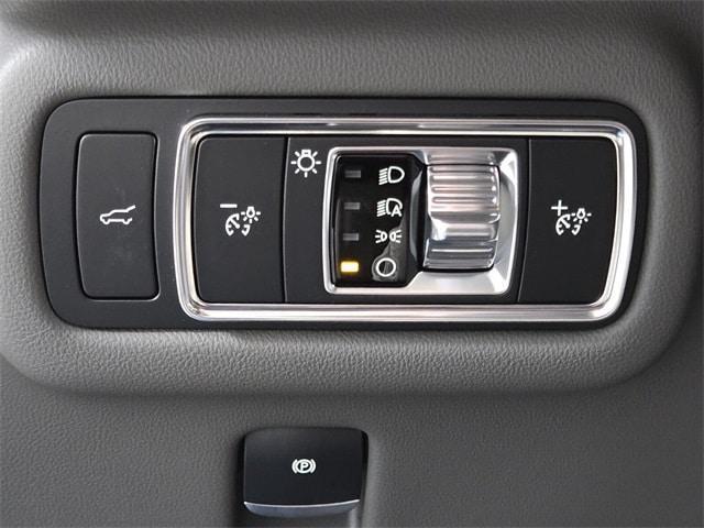 new 2025 Lincoln Nautilus car, priced at $71,156