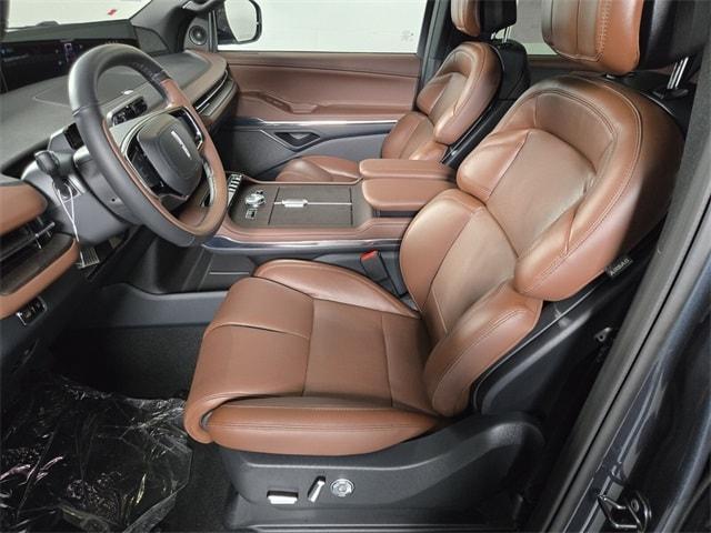 new 2025 Lincoln Navigator L car, priced at $109,480