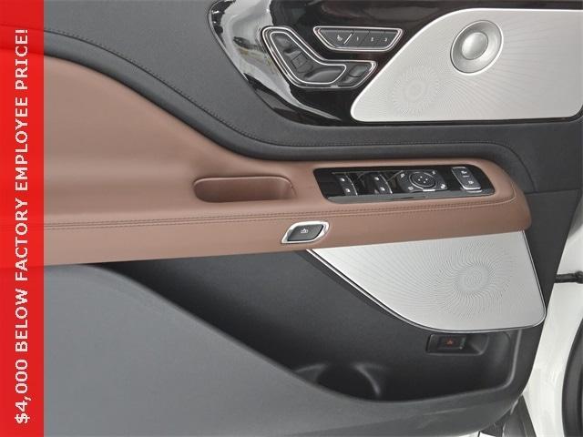 new 2025 Lincoln Aviator car, priced at $70,933