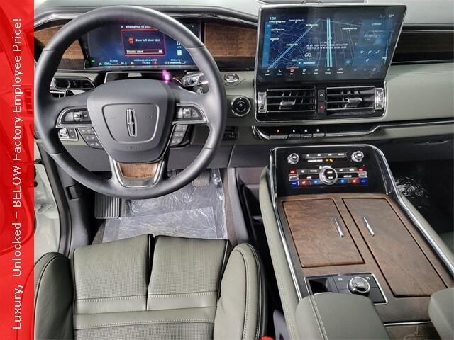 new 2024 Lincoln Navigator L car, priced at $102,507