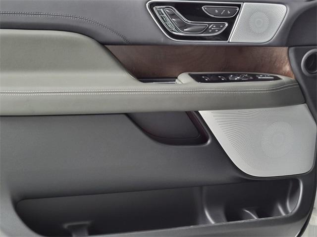 new 2024 Lincoln Navigator L car, priced at $106,840