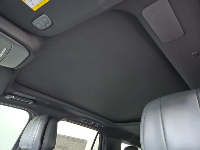 new 2025 Lincoln Navigator car, priced at $107,085