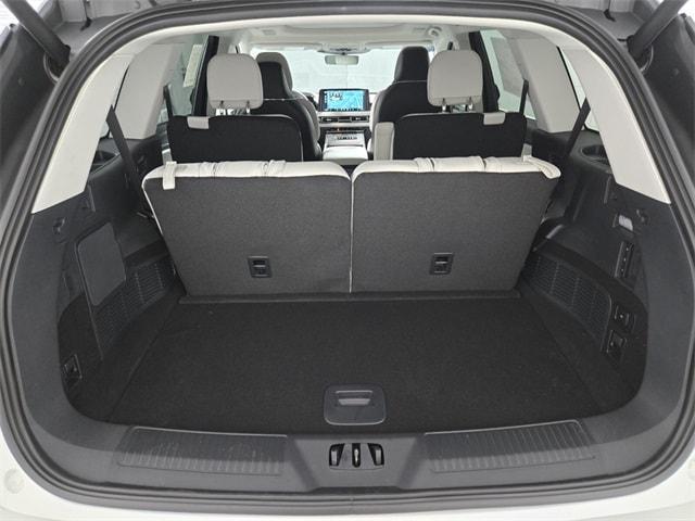 new 2026 Lincoln Aviator car, priced at $77,270