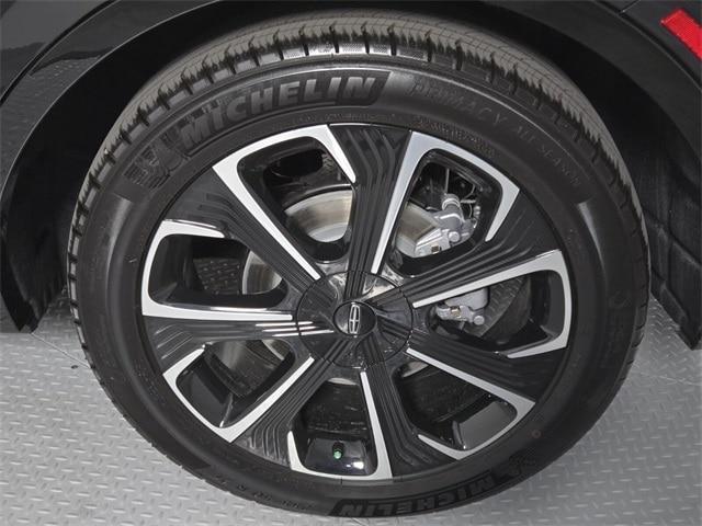 new 2025 Lincoln Nautilus car, priced at $65,837