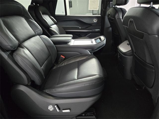 new 2025 Lincoln Navigator L car, priced at $113,575