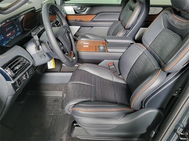 new 2024 Lincoln Navigator car, priced at $103,995