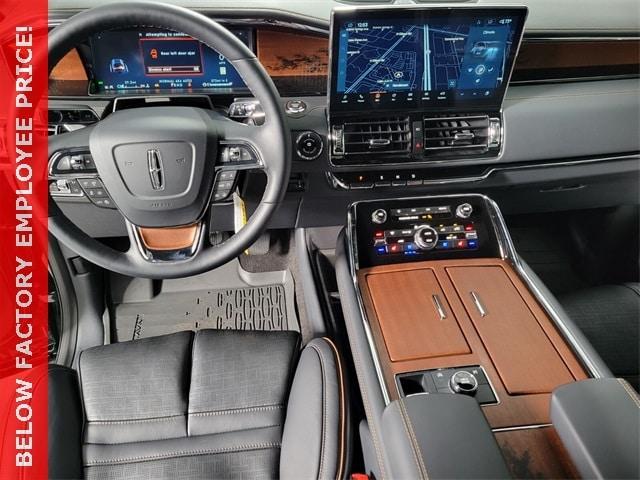 new 2024 Lincoln Navigator car, priced at $104,927