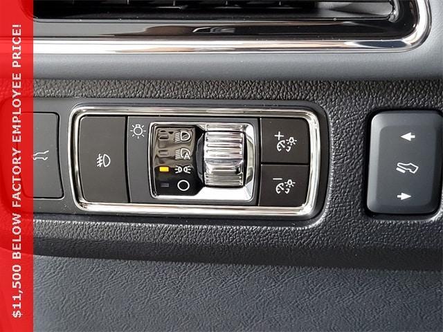 new 2024 Lincoln Navigator car, priced at $97,427