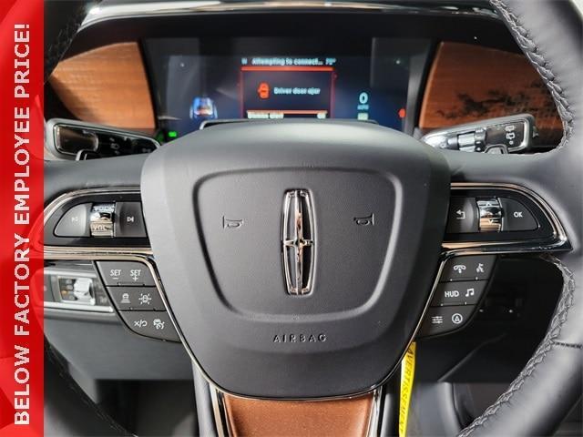 new 2024 Lincoln Navigator car, priced at $104,927