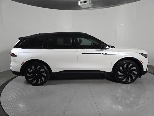 new 2026 Lincoln Nautilus car, priced at $68,647