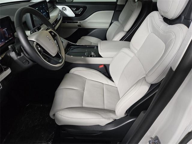 new 2025 Lincoln Aviator car, priced at $73,314