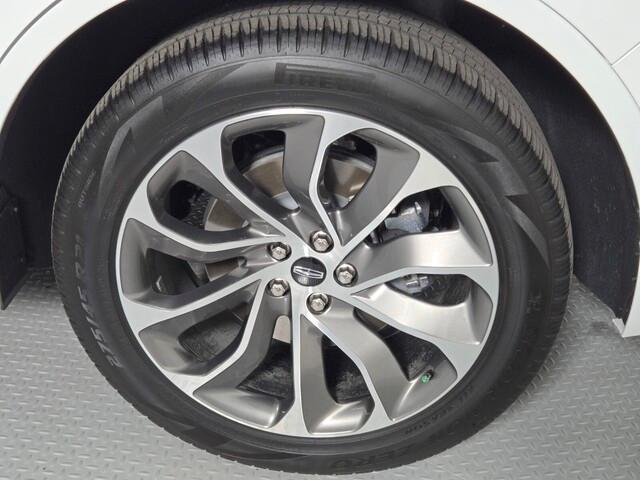 new 2025 Lincoln Aviator car, priced at $67,618