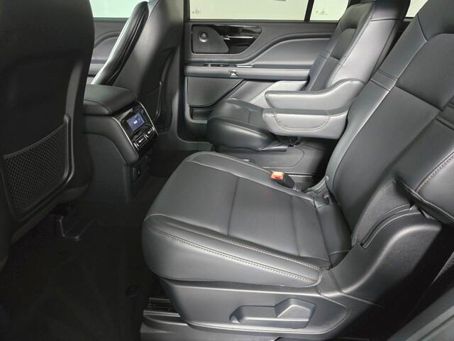new 2025 Lincoln Aviator car, priced at $67,618