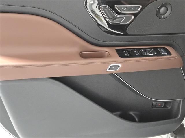 new 2025 Lincoln Aviator car, priced at $73,030