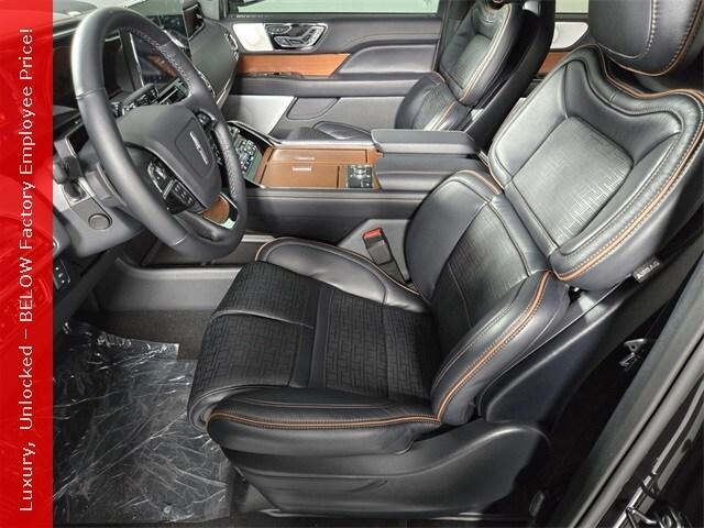 new 2024 Lincoln Navigator L car, priced at $103,153