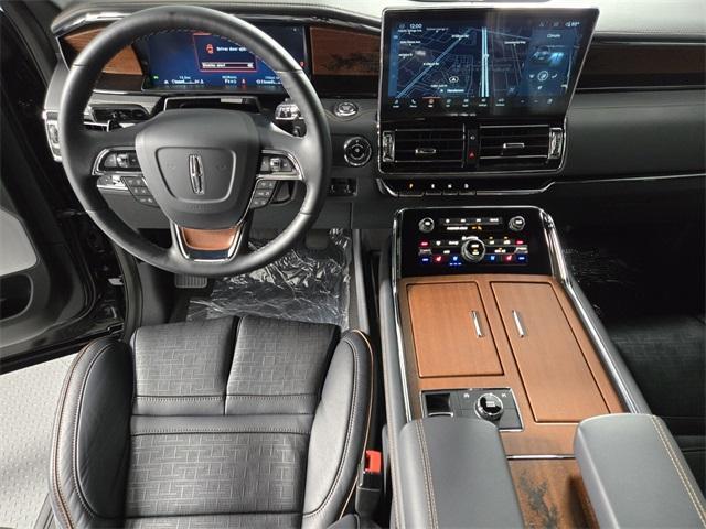 new 2024 Lincoln Navigator L car, priced at $105,184