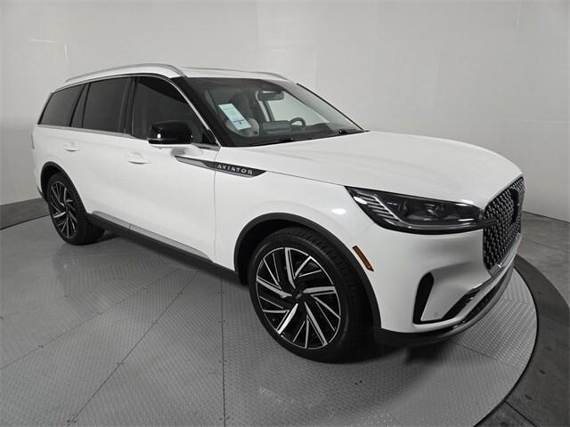new 2025 Lincoln Aviator car, priced at $75,455