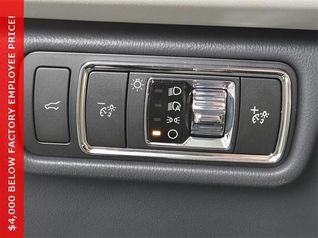 new 2025 Lincoln Aviator car, priced at $73,455