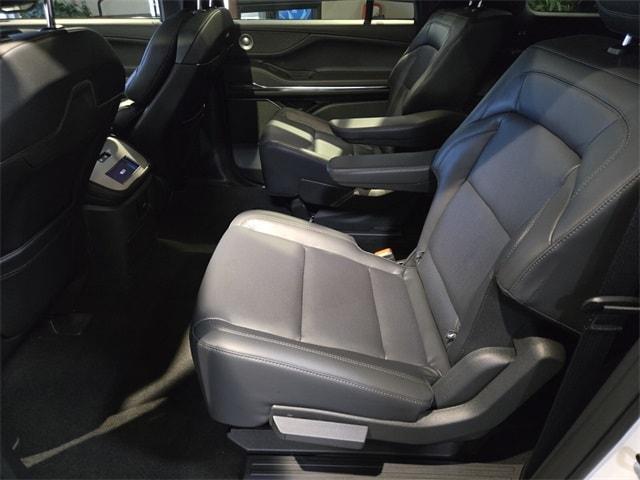 new 2025 Lincoln Navigator L car, priced at $110,075