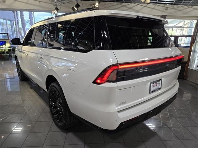 new 2025 Lincoln Navigator L car, priced at $110,075