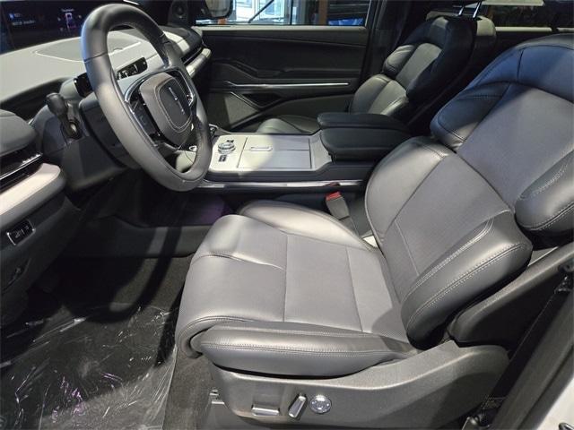 new 2025 Lincoln Navigator L car, priced at $110,075