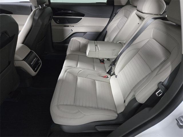 new 2025 Lincoln Nautilus car