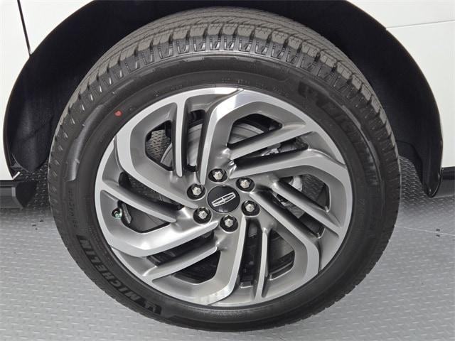 new 2025 Lincoln Navigator L car, priced at $106,925