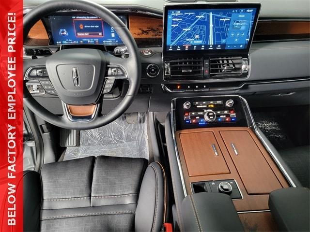 new 2024 Lincoln Navigator L car, priced at $112,669