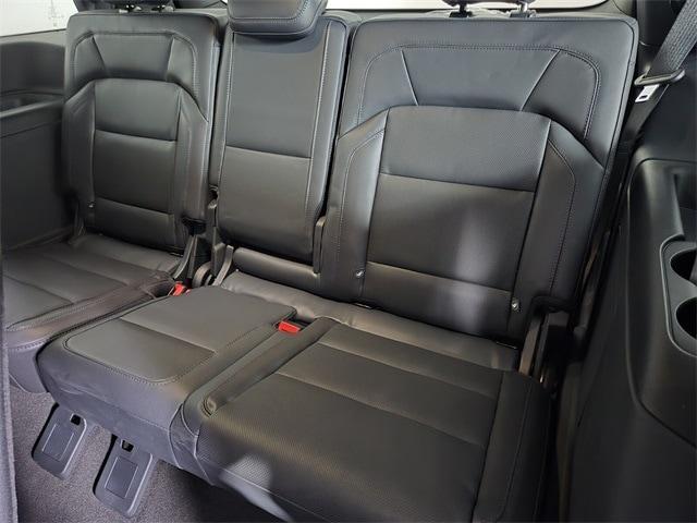 new 2025 Lincoln Navigator car, priced at $107,085