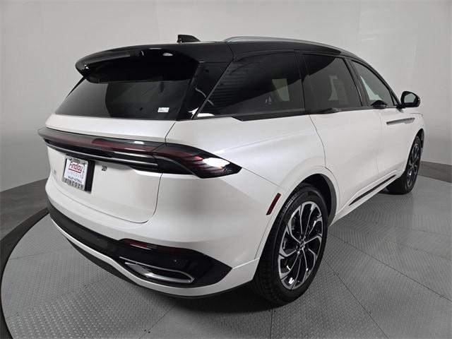 new 2025 Lincoln Nautilus car, priced at $63,166