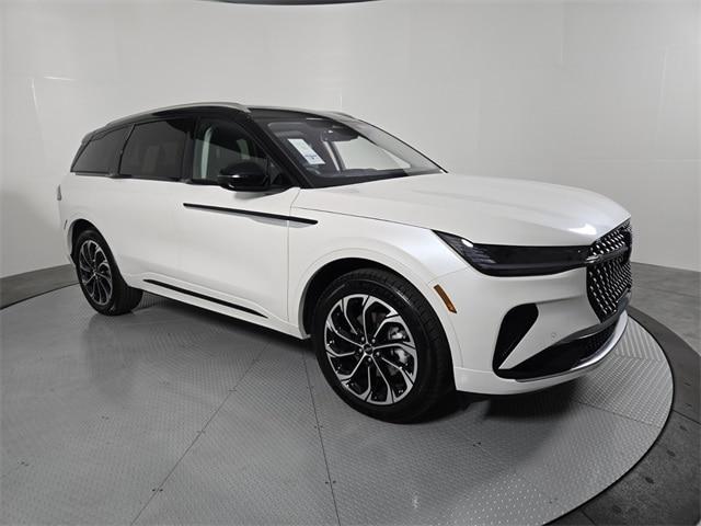 new 2025 Lincoln Nautilus car, priced at $63,166