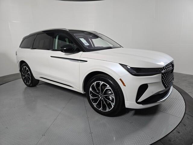 new 2025 Lincoln Nautilus car, priced at $58,816