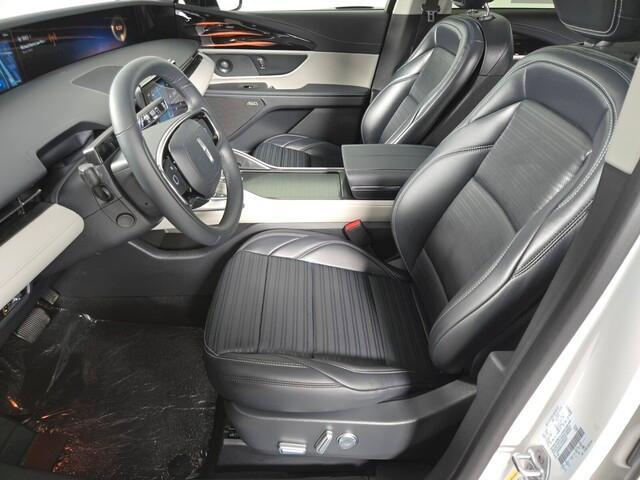 new 2025 Lincoln Nautilus car, priced at $58,816