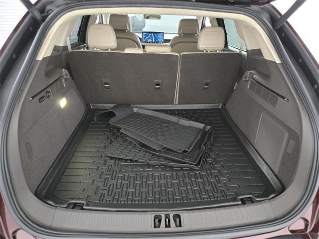used 2023 Lincoln Nautilus car, priced at $39,698