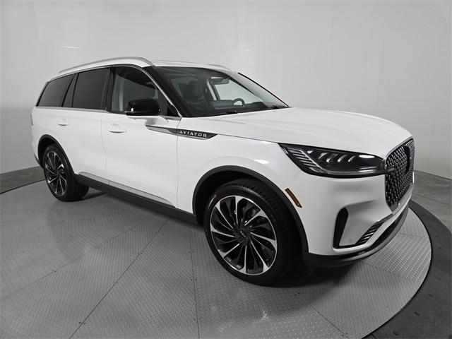 new 2025 Lincoln Aviator car, priced at $76,161