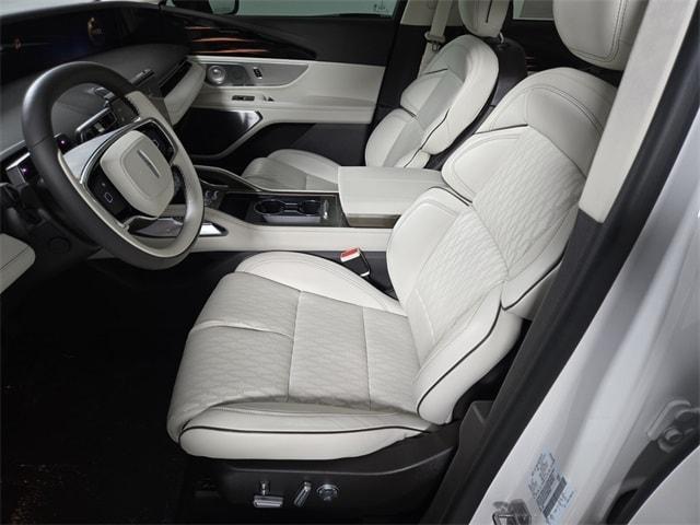 new 2025 Lincoln Nautilus car, priced at $69,272