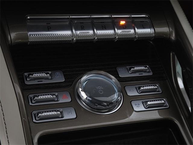 new 2025 Lincoln Nautilus car, priced at $69,272