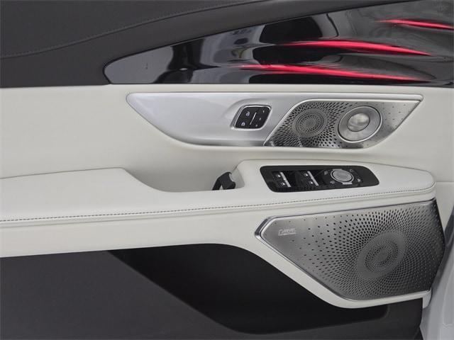 new 2025 Lincoln Nautilus car, priced at $69,272