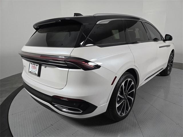 new 2025 Lincoln Nautilus car, priced at $69,272