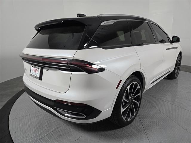 new 2025 Lincoln Nautilus car, priced at $76,395
