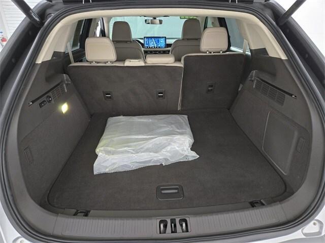 used 2022 Lincoln Nautilus car, priced at $35,984
