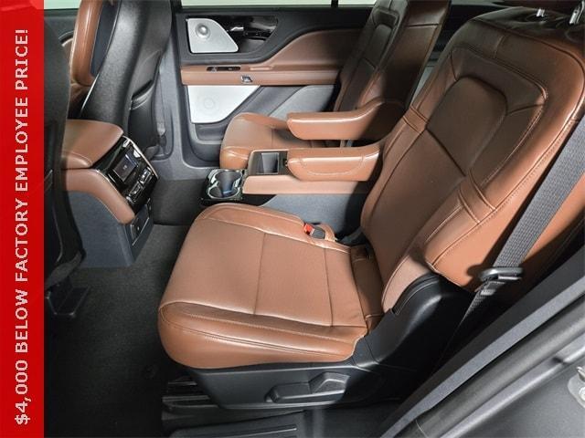 new 2025 Lincoln Aviator car, priced at $72,027