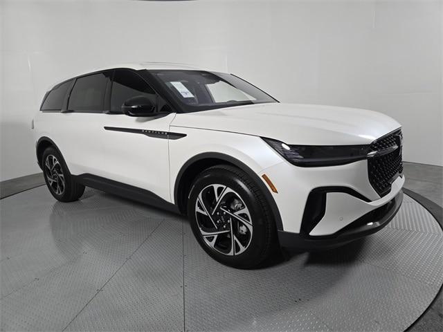 new 2025 Lincoln Nautilus car, priced at $63,907