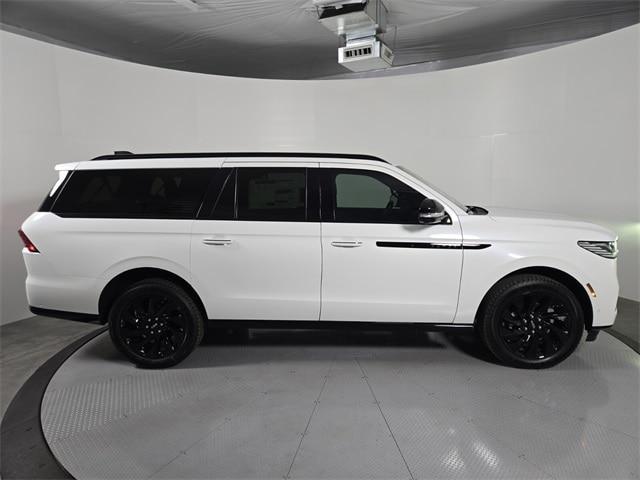 new 2025 Lincoln Navigator L car, priced at $110,075