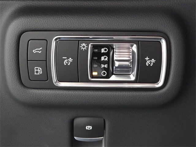 new 2025 Lincoln Nautilus car, priced at $73,236