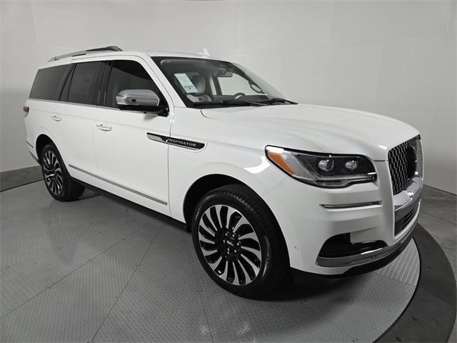 new 2024 Lincoln Navigator car, priced at $96,095