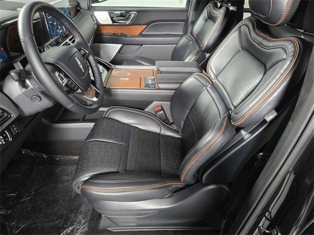 new 2024 Lincoln Navigator L car, priced at $105,071